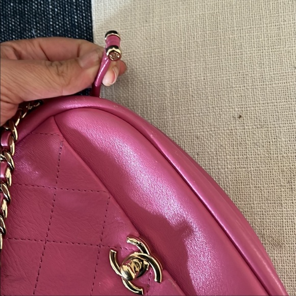 ❌SOLD CHANEL camera bag, AUTHENTIC❌SOLD - Picture 7 of 16